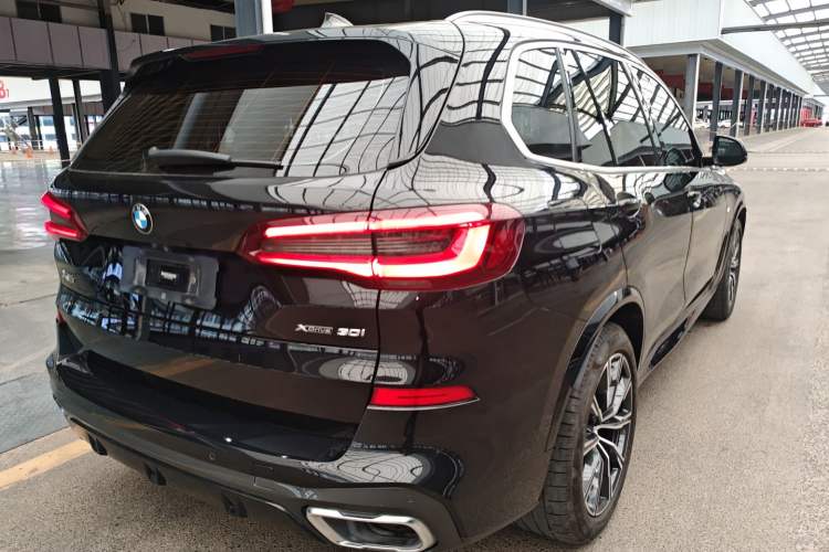 Used BMW X5 2021 Restyled xDrive30i M Sport Package Exterior 5