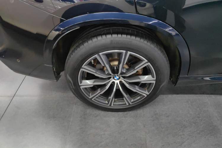Used BMW X5 2021 Restyled xDrive30i M Sport Package Exterior 5