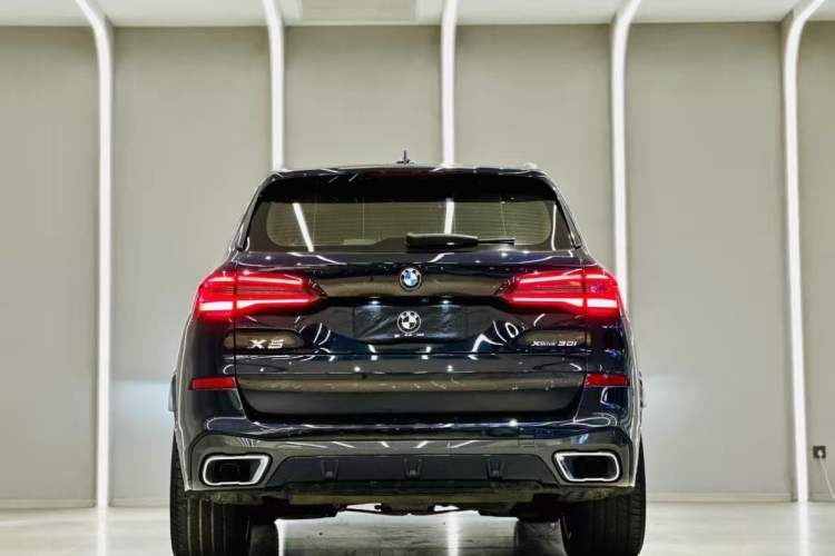 Used BMW X5 2021 Restyled xDrive30i M Sport Package Exterior 5