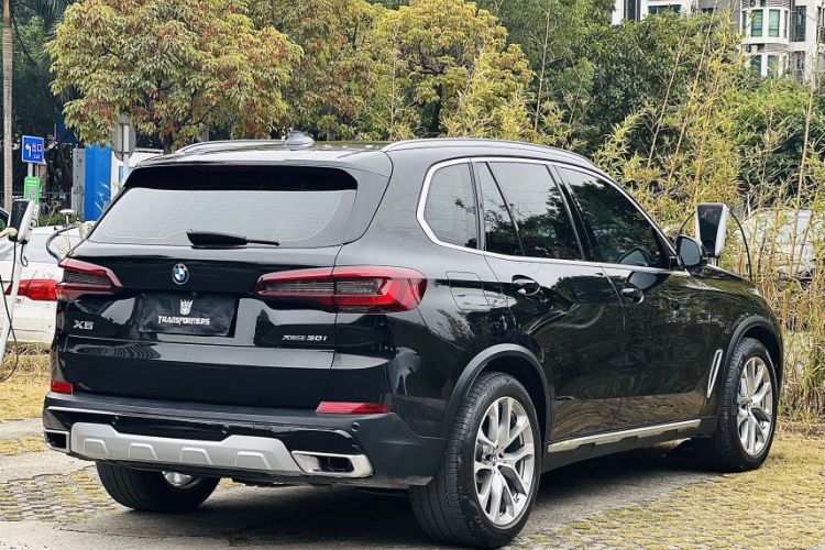 Used BMW X5 2021 Restyled xDrive30i X Design Package Exterior 5