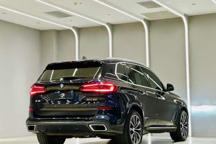 Used BMW X5 2021 Restyled xDrive30i M Sport Package Exterior 6