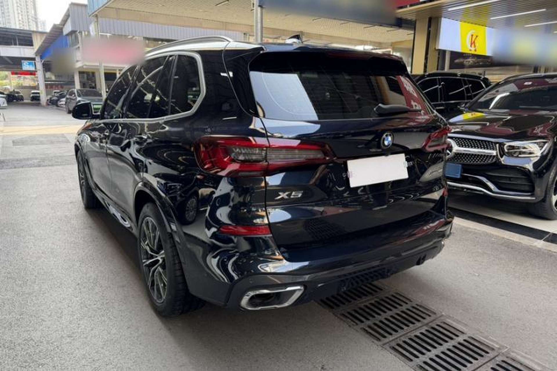 Used BMW X5 2021 xDrive30i M Sport Package Exterior 6