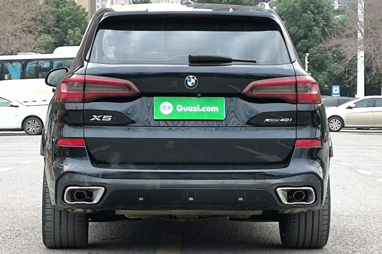 Used BMW X5 2021 xDrive40i Luxury Model with M Sport Package Exterior 7
