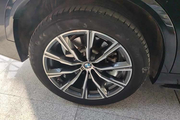 Used BMW X5 2021 Restyled xDrive40i M Sport Package Exterior 8