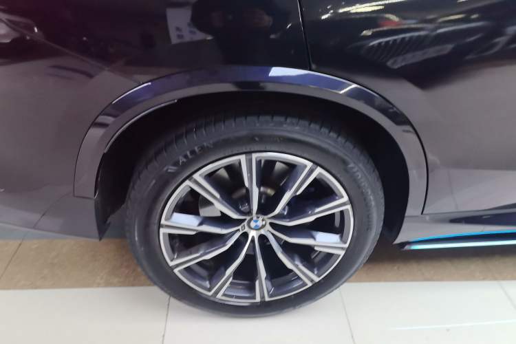 Used BMW X5 2021 xDrive40i M Sport Package Exterior 8