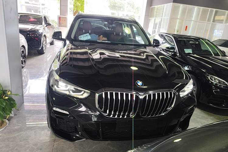 Used BMW X5 2021 Restyled xDrive30i M Sport Package Front