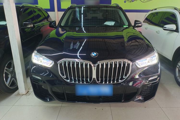 Used BMW X5 2021 xDrive40i Luxury Model with M Sport Package Front
