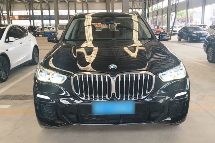 Used BMW X5 2021 xDrive40i Luxury Model with M Sport Package Front