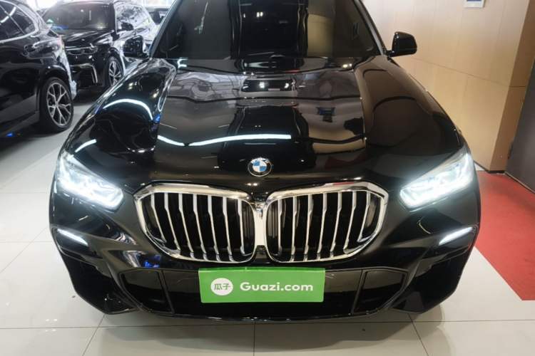 Used BMW X5 2021 xDrive40i M Sport Package Front