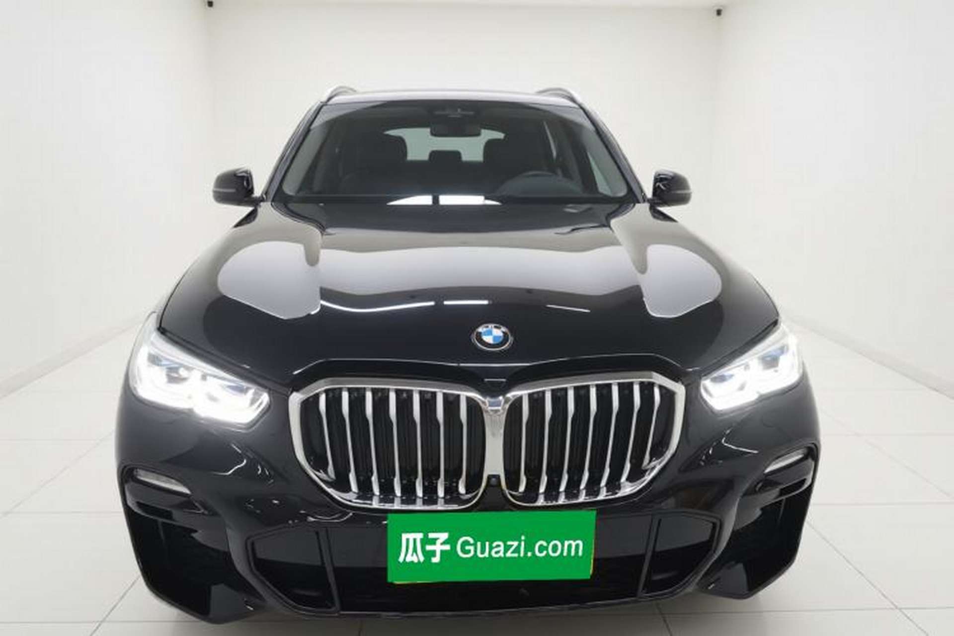 Used BMW X5 2021 xDrive40i Luxury Model with M Sport Package Front