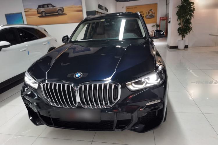 Used BMW X5 2021 xDrive30i M Sport Package Front