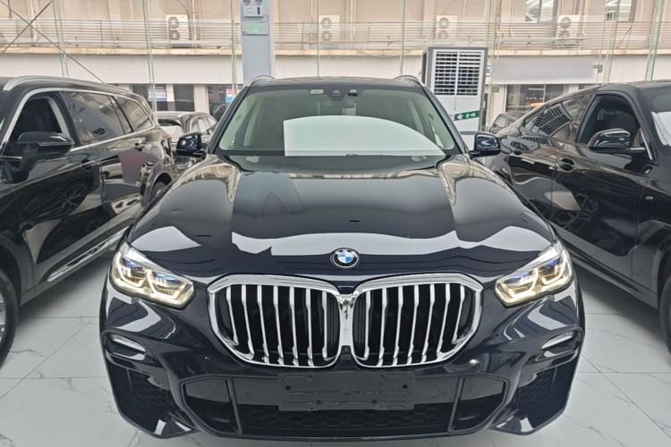 Used BMW X5 2021 xDrive40i M Sport Package Front