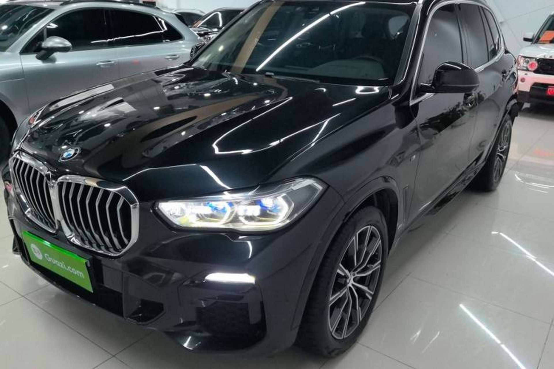 Used BMW X5 2021 xDrive40i M Sport Package Front Left 45 Deg