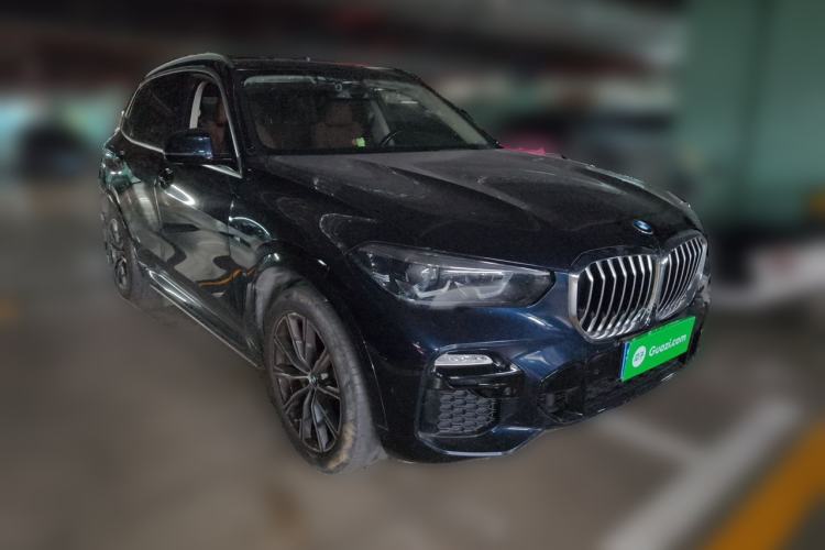 Used BMW X5 2021 Restyled xDrive30i M Sport Package Front Right 45 Deg