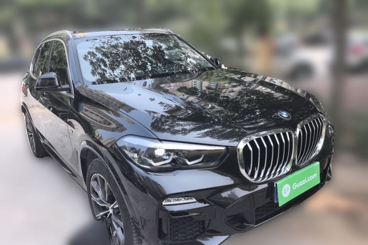 Used BMW X5 2021 Restyled xDrive30i M Sport Package Front Right 45 Deg