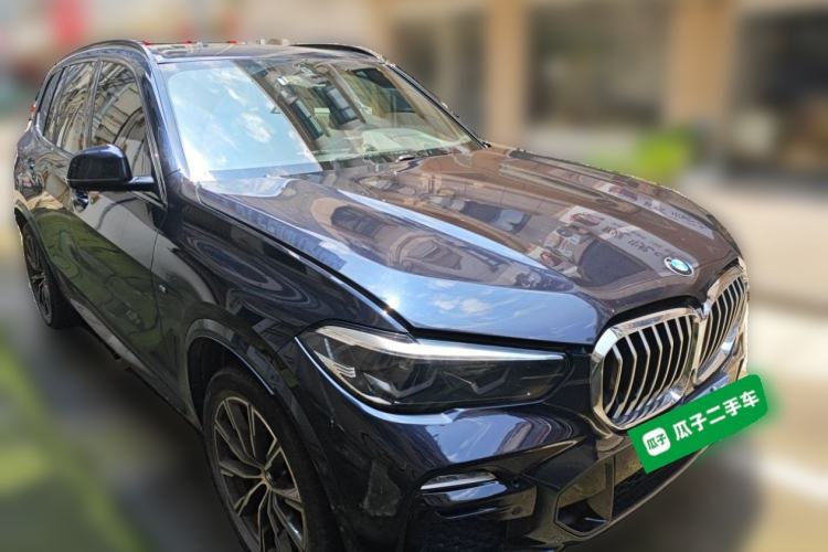 Used BMW X5 2021 xDrive30i M Sport Package Front Right 45 Deg