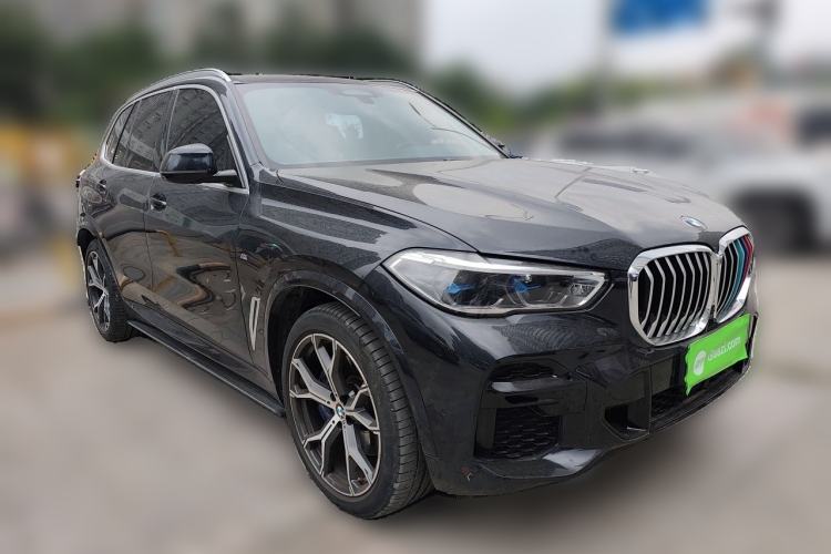 Used BMW X5 2021 Restyled xDrive40i Luxury Version M Sport Package Front Right 45 Deg