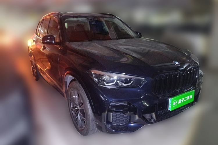 Used BMW X5 2021 Restyled xDrive30i M Sport Package Front Right 45 Deg