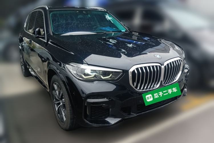 Used BMW X5 2021 Restyled xDrive30i M Sport Package Front Right 45 Deg
