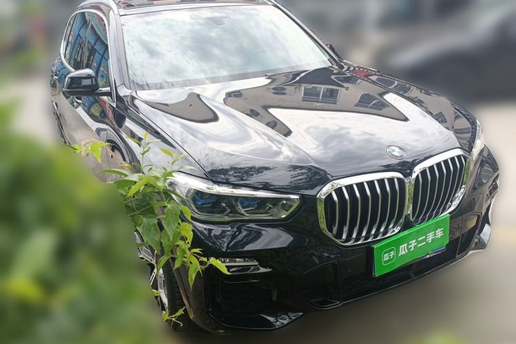 Used BMW X5 2021 Restyled xDrive40i Luxury Version M Sport Package Front Right 45 Deg