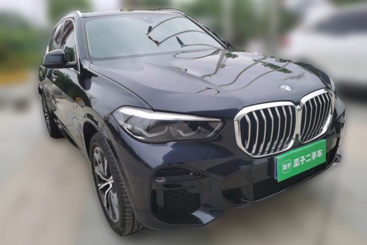 Used BMW X5 2021 Restyled xDrive30i M Sport Package Front Right 45 Deg