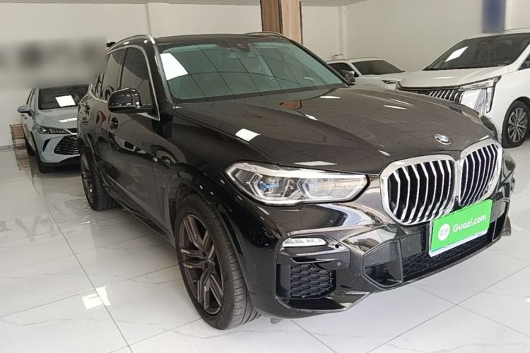 Used BMW X5 2021 Restyled xDrive40i M Sport Package Front Right 45 Deg