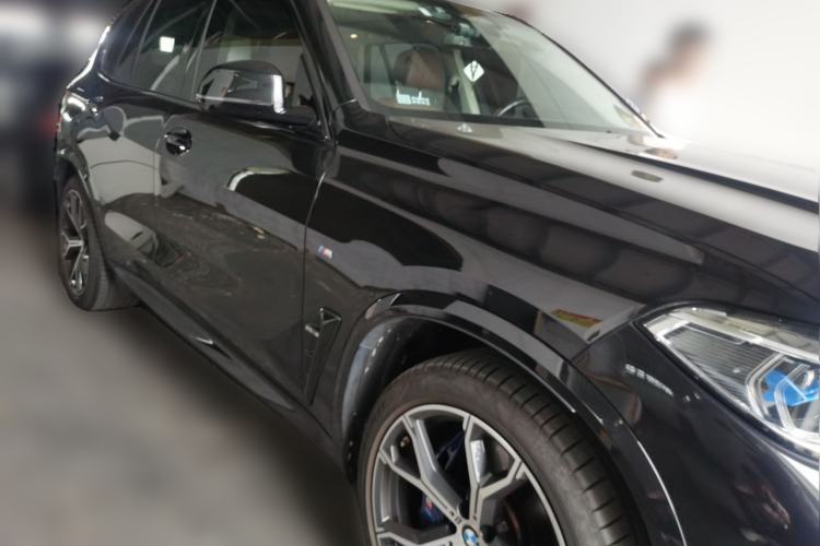 Used BMW X5 2021 Restyled xDrive40i Luxury Version M Sport Package Front Right 45 Deg