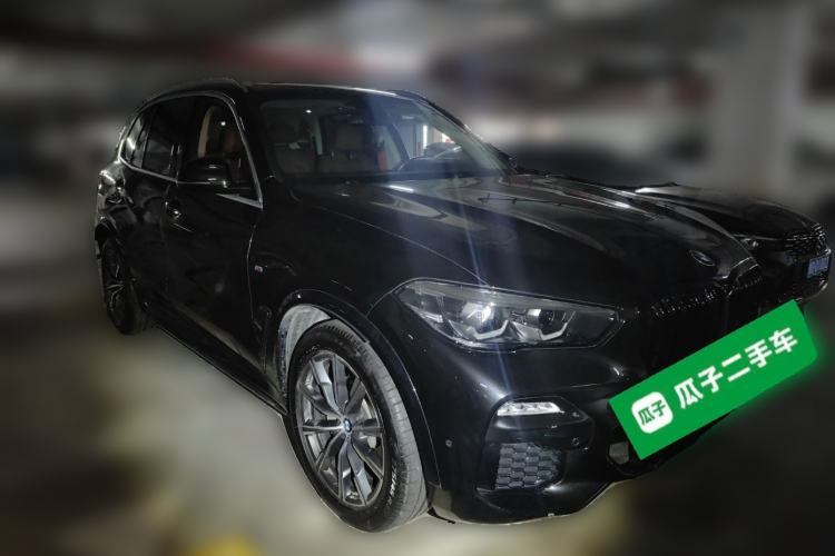 Used BMW X5 2021 xDrive30i M Sport Package Front Right 45 Deg