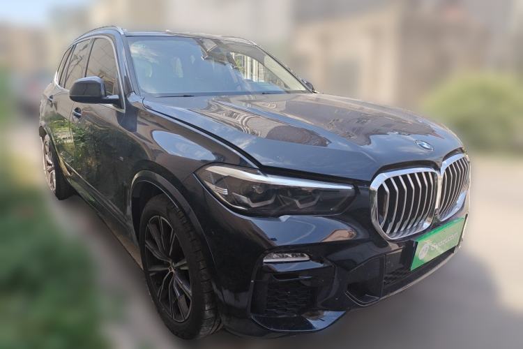 Used BMW X5 2021 Restyled xDrive30i M Sport Package Front Right 45 Deg
