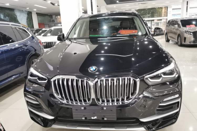 Used BMW X5 2021 xDrive30i X Design Package Front