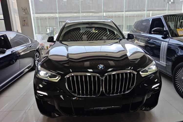 Used BMW X5 2021 xDrive30i M Sport Package Front