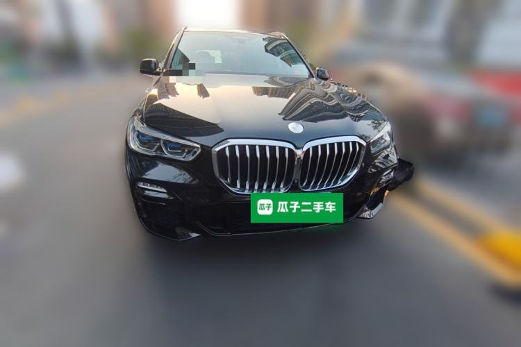 Used BMW X5 2021 xDrive40i Luxury Model with M Sport Package Front