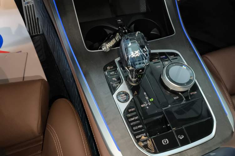 Used BMW X5 2021 Restyled xDrive40i M Sport Package Gear Lever