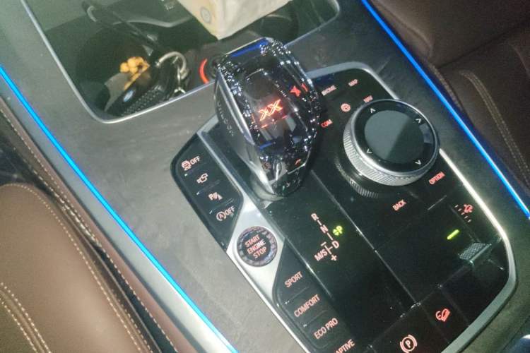 Used BMW X5 2021 Restyled xDrive40i M Sport Package Gear Lever