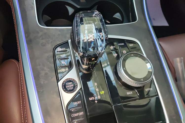 Used BMW X5 2021 Restyled xDrive40i M Sport Package Gear Lever