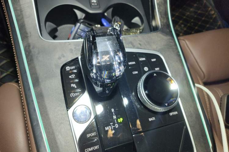 Used BMW X5 2021 xDrive40i M Sport Package Gear Lever