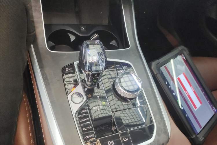 Used BMW X5 2021 Restyled xDrive40i M Sport Package Gear Lever
