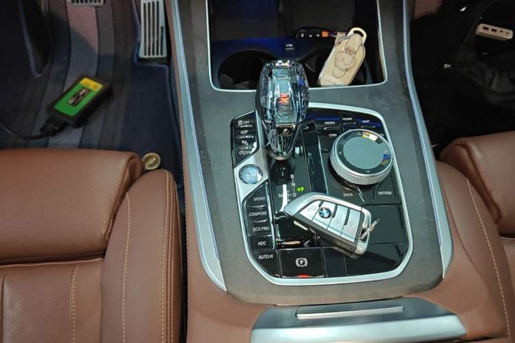 Used BMW X5 2021 Restyled xDrive40i Luxury Version M Sport Package Gear Lever