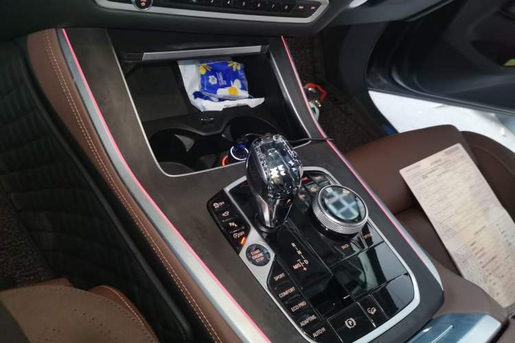 Used BMW X5 2021 Restyled xDrive40i Luxury Version M Sport Package Gear Lever