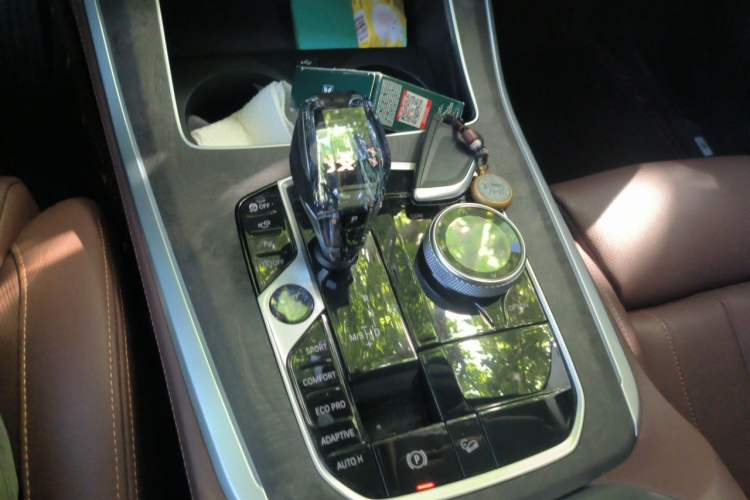 Used BMW X5 2021 Restyled xDrive40i Luxury Version M Sport Package Gear Lever