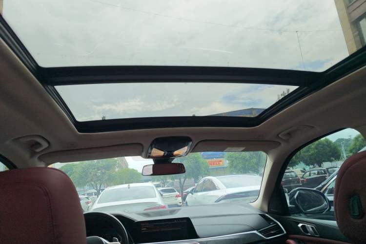 Used BMW X5 2021 xDrive40i M Sport Package Headliner