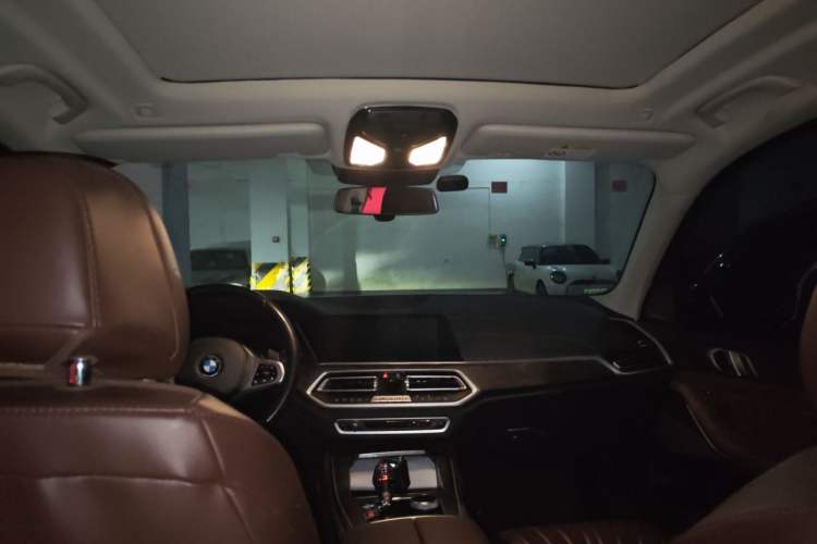 Used BMW X5 2021 Restyled xDrive40i Luxury Version M Sport Package Headliner