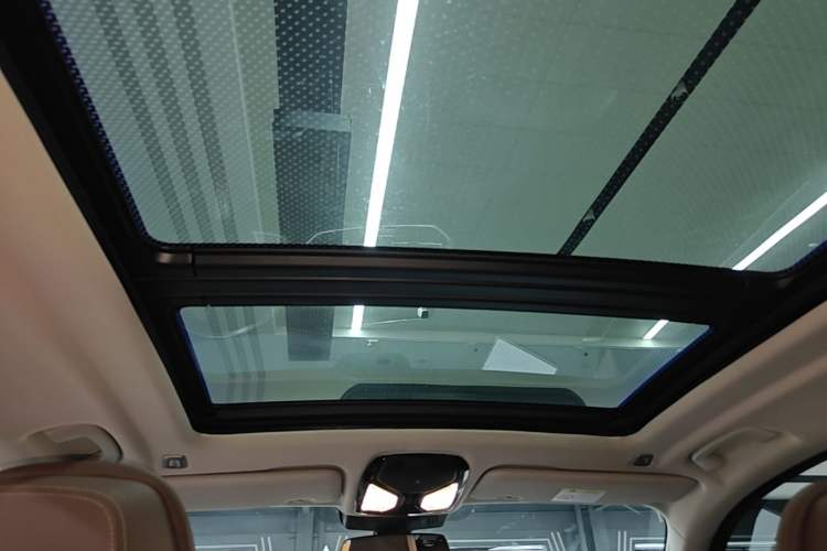 Used BMW X5 2021 Restyled xDrive40i Luxury Version M Sport Package Headliner