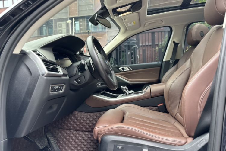 Used BMW X5 2021 Restyled xDrive30i M Sport Package Interior 1