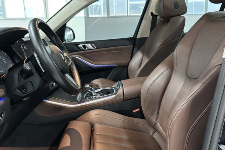 Used BMW X5 2021 xDrive30i M Sport Package Interior 2