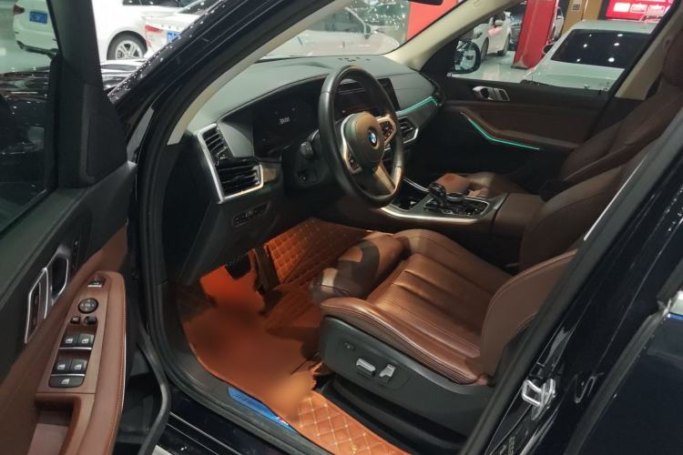 Used BMW X5 2021 xDrive30i M Sport Package Interior 2