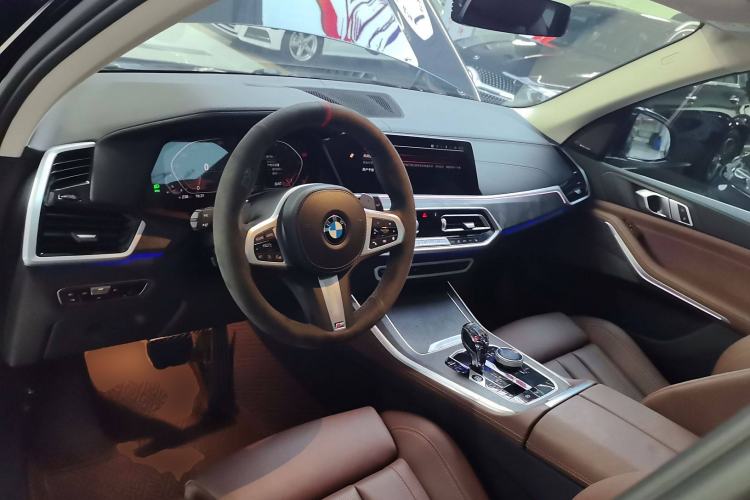 Used BMW X5 2021 xDrive40i M Sport Package Interior 2