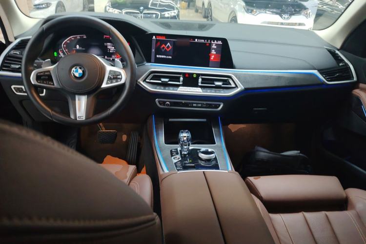 Used BMW X5 2021 xDrive30i M Sport Package Interior 2