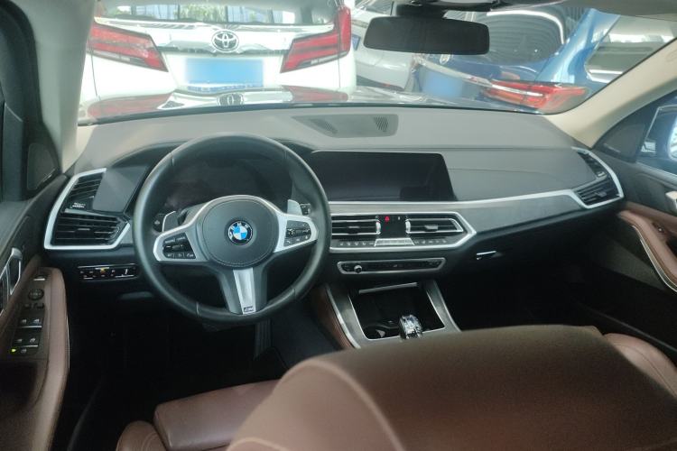 Used BMW X5 2021 xDrive40i M Sport Package Interior 2