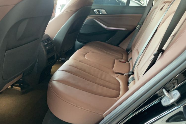 Used BMW X5 2021 xDrive30i X Design Package Interior 4